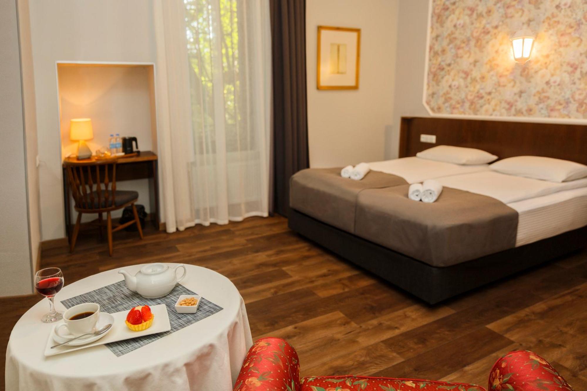 Tea For Two Hotel Tbilisi Exterior photo
