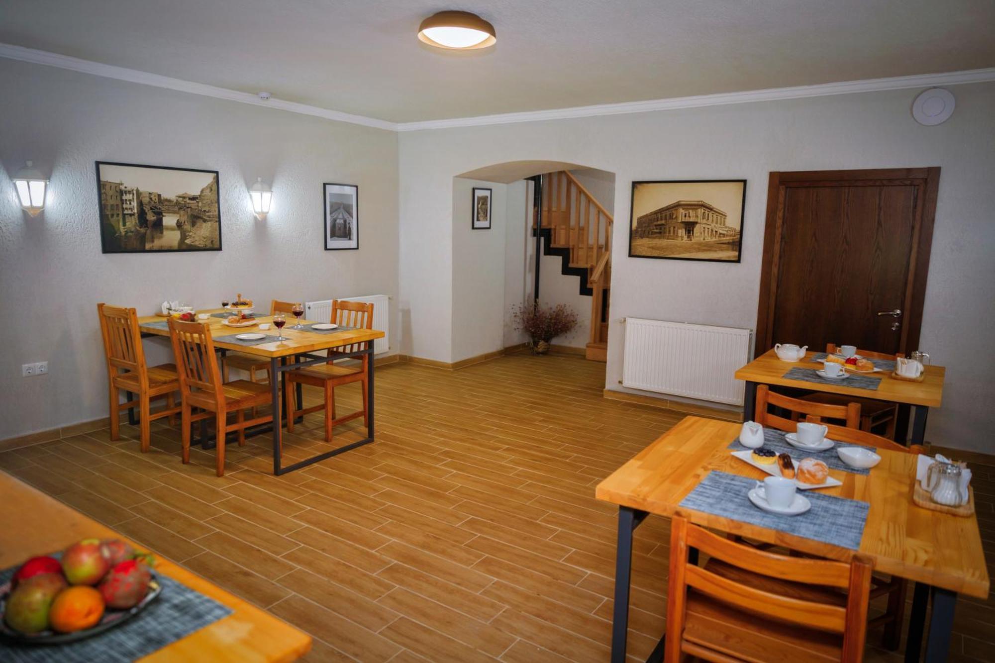 Tea For Two Hotel Tbilisi Exterior photo